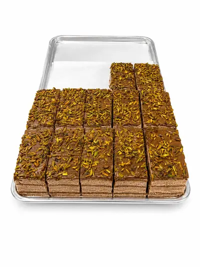 قطع فستق حلبي